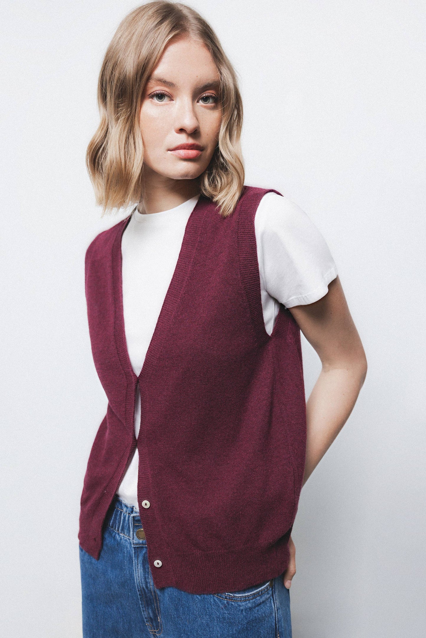 Gilet in maglia con scollo a V e bottoni