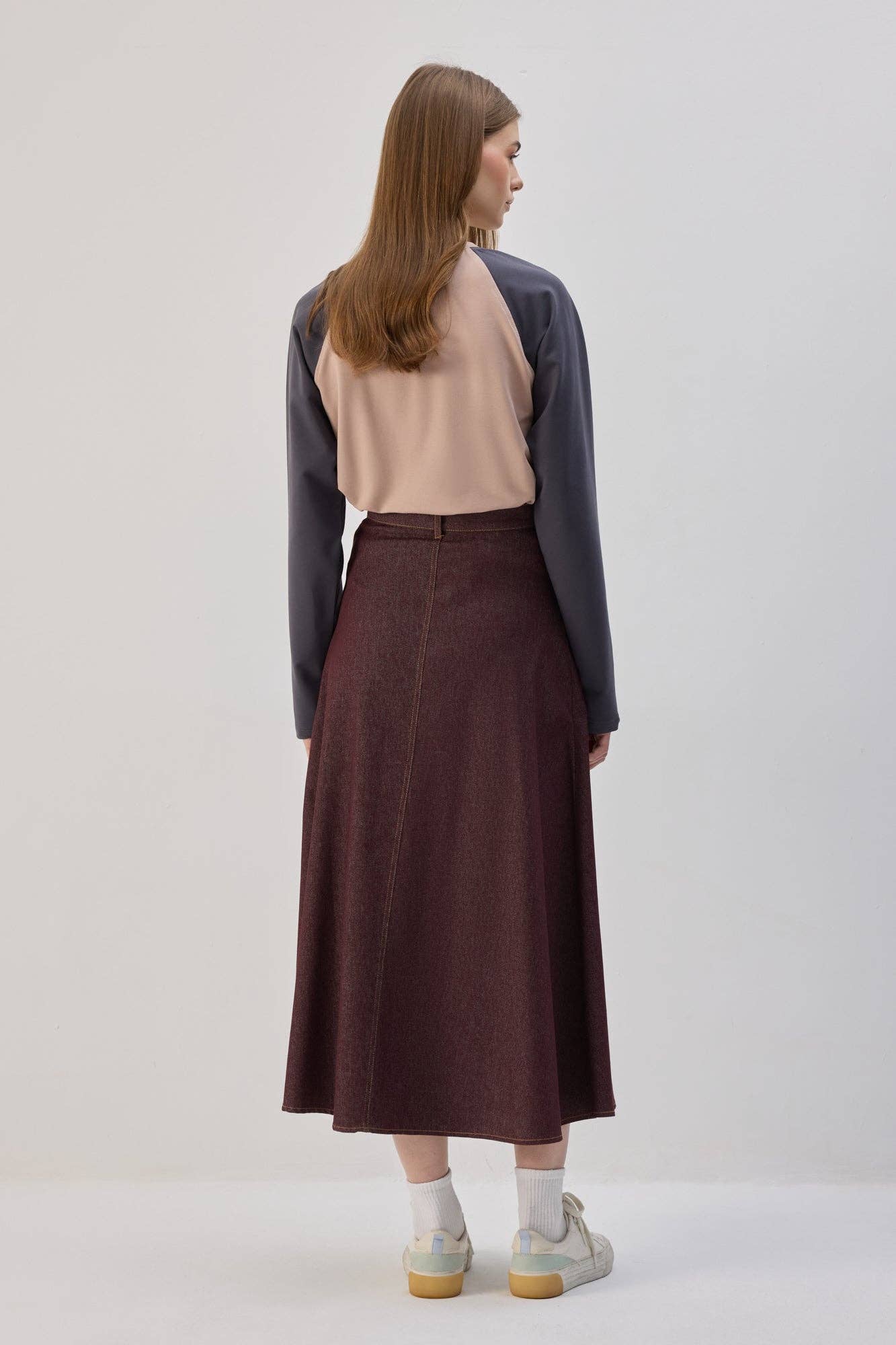 Felpa corta bicolor con manica raglan