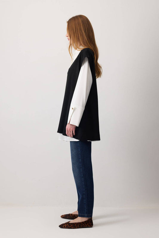 Gilet in maglia lungo con scollo a V e lacci laterali