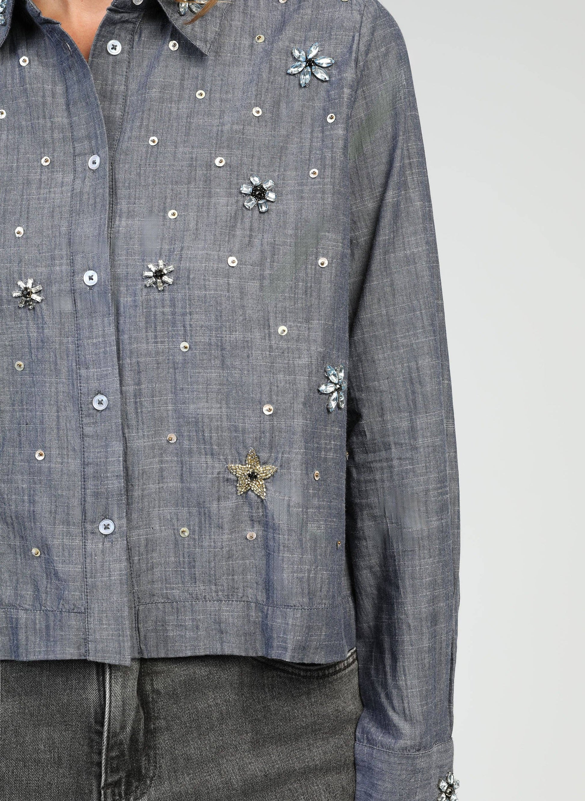 Camicia in denim Stelia con ricami e paillettes