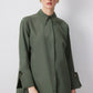 Camicia in popeline con polsini ampi in misto cotone