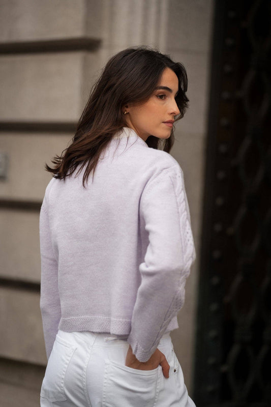Cardigan corto in maglia con bottoni dorati