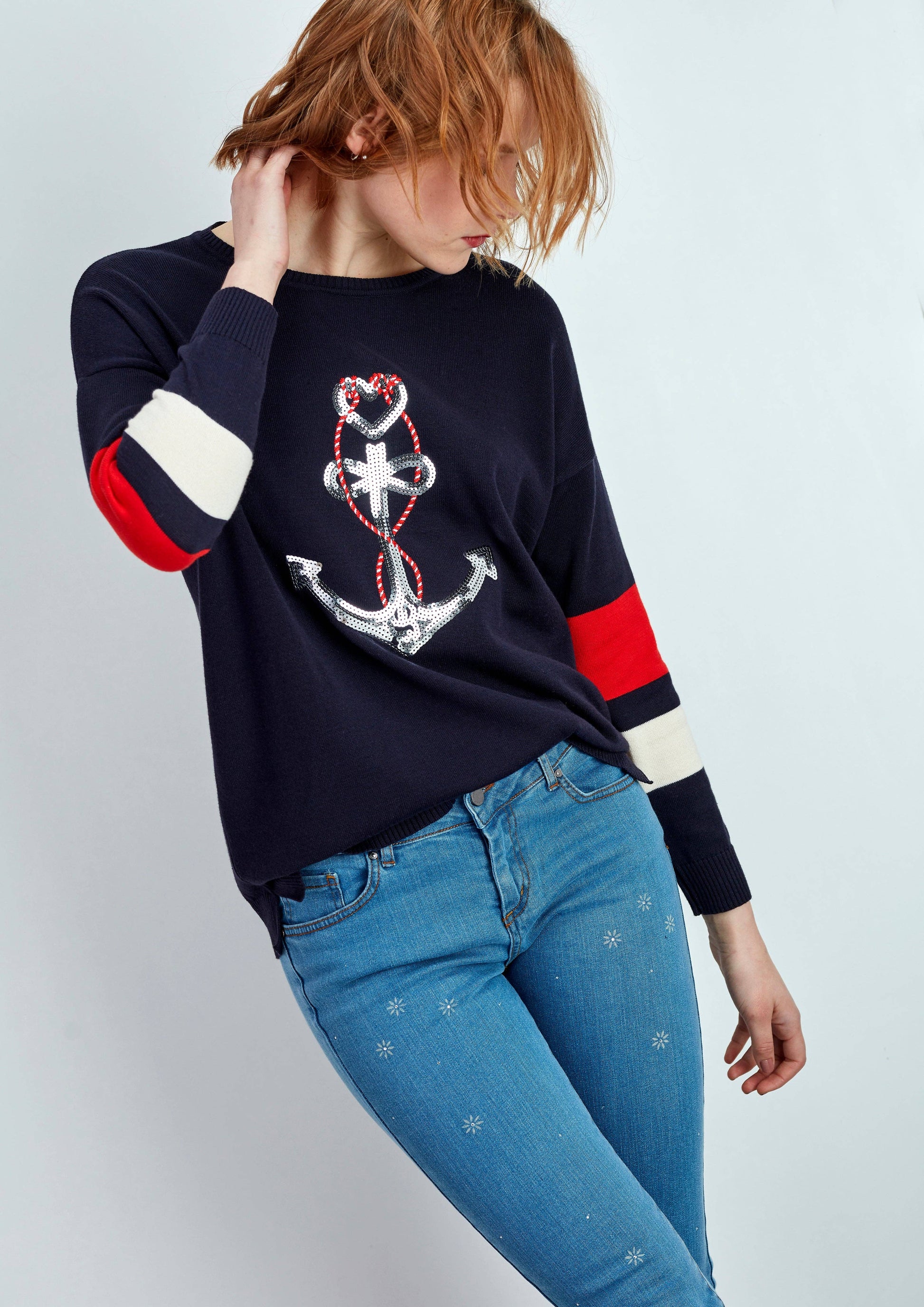 Maglione con ancora di paillettes