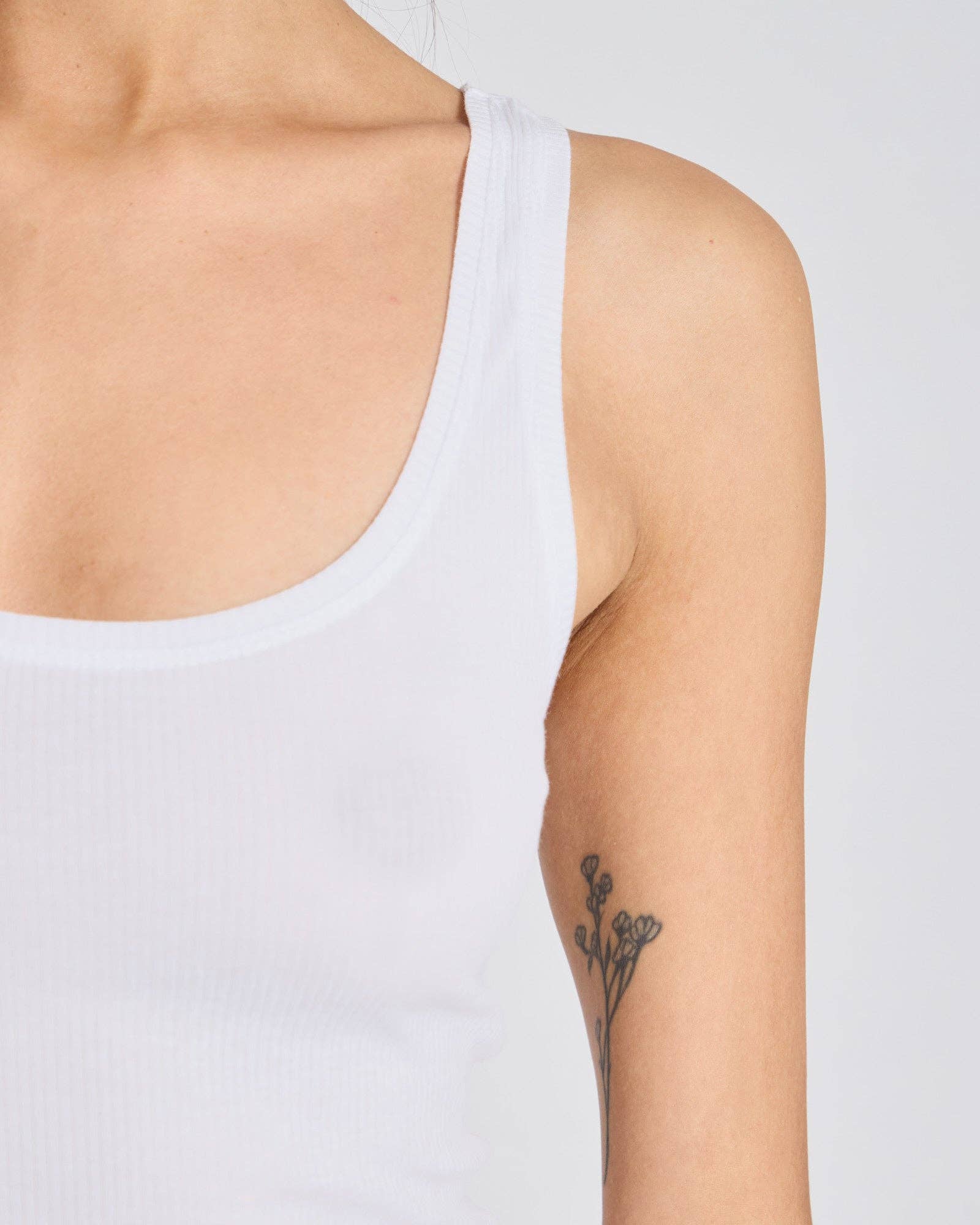 Top a Costine in Cotone Biologico Senza Maniche Bianco