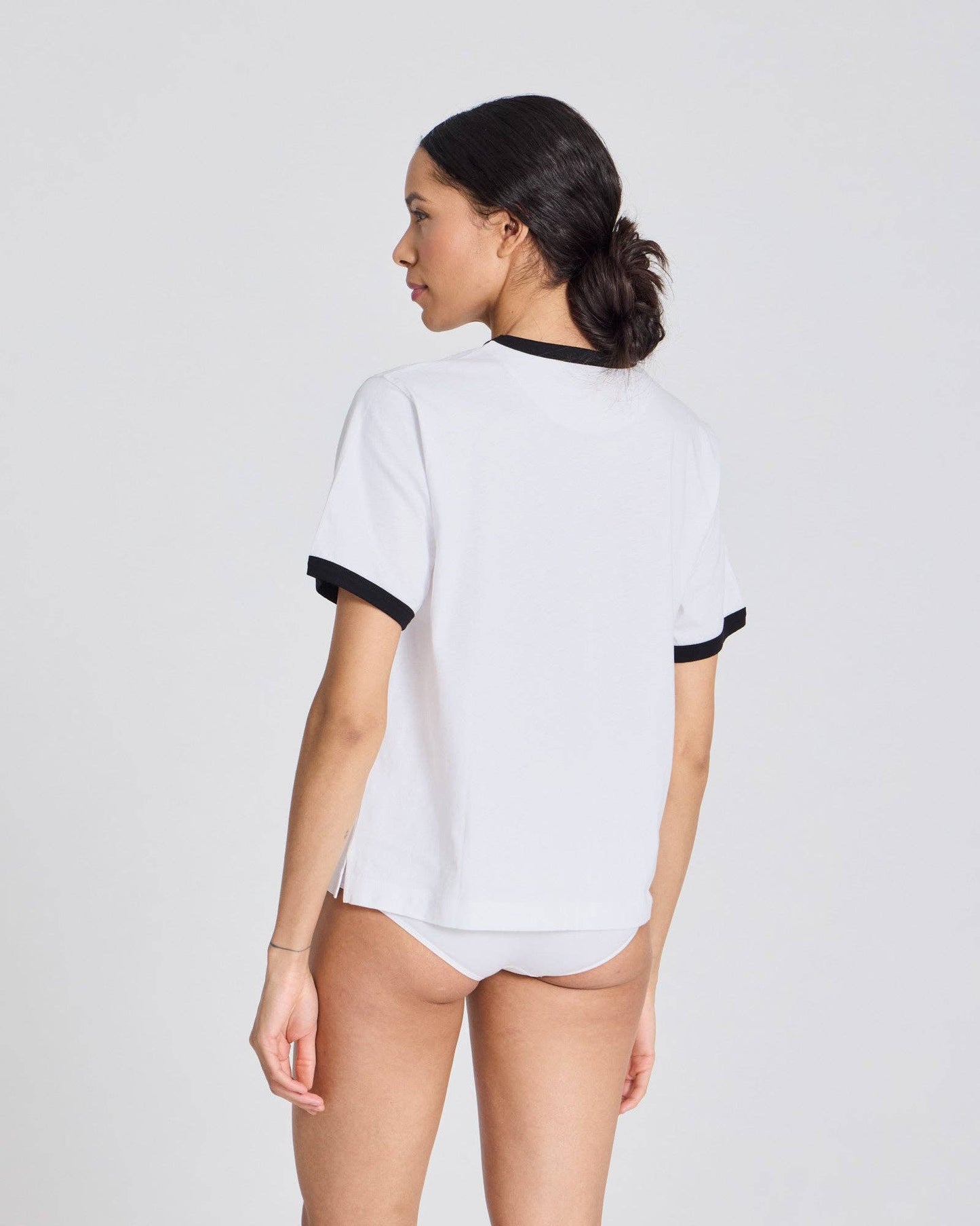 T-shirt Sandy in cotone biologico GOTS bianca con bordi a contrasto