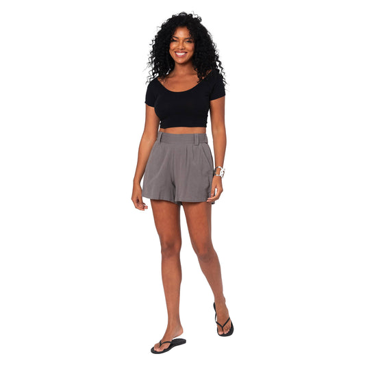 Short estivi grigi in cotone e lino con cintura e vita elastica