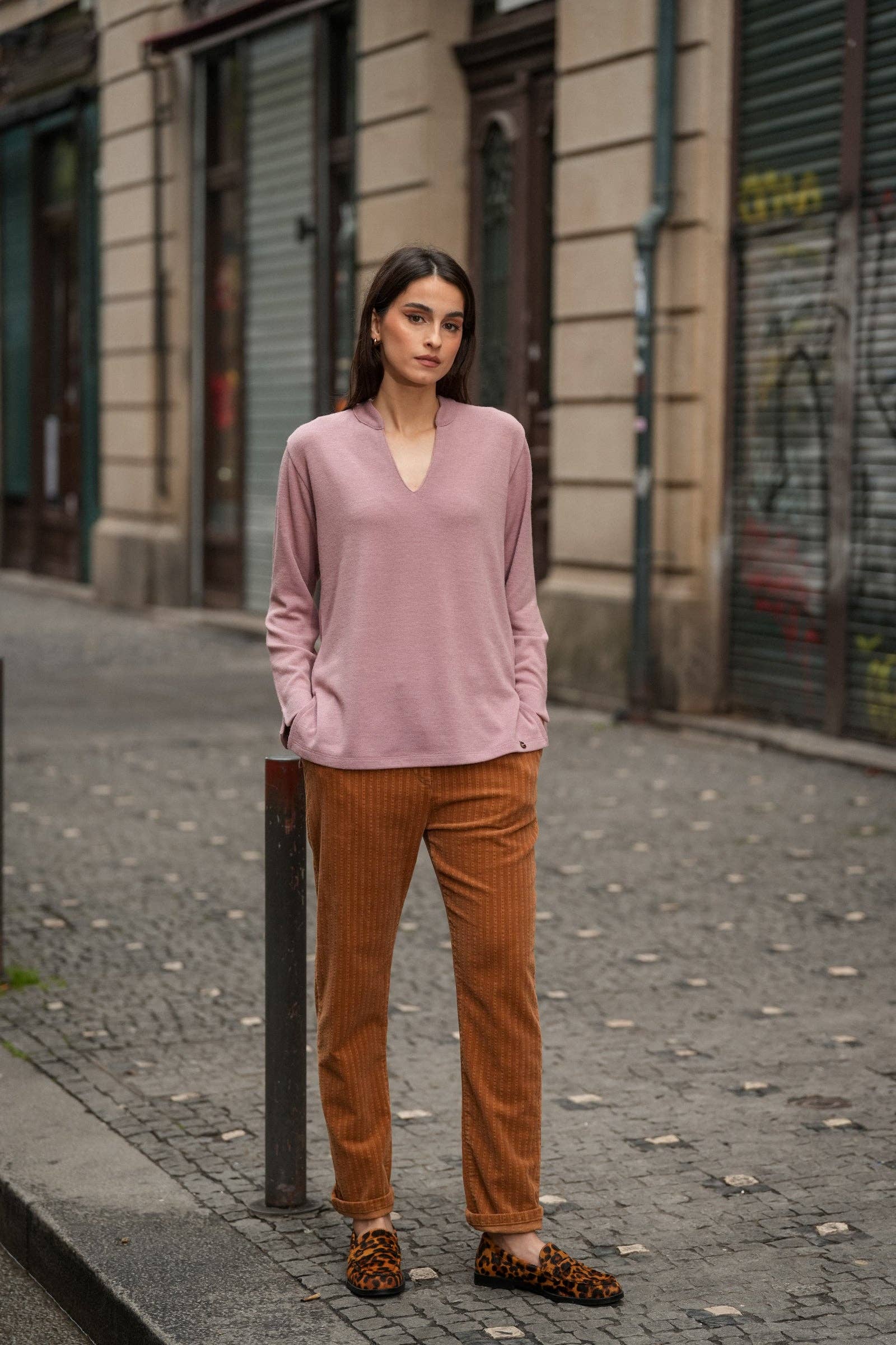 Pantaloni in velluto a coste cammello