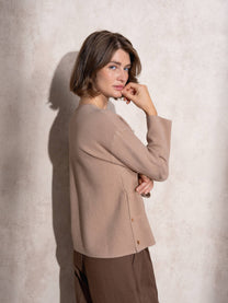 Maglia in maglia boxy con bottoni laterali