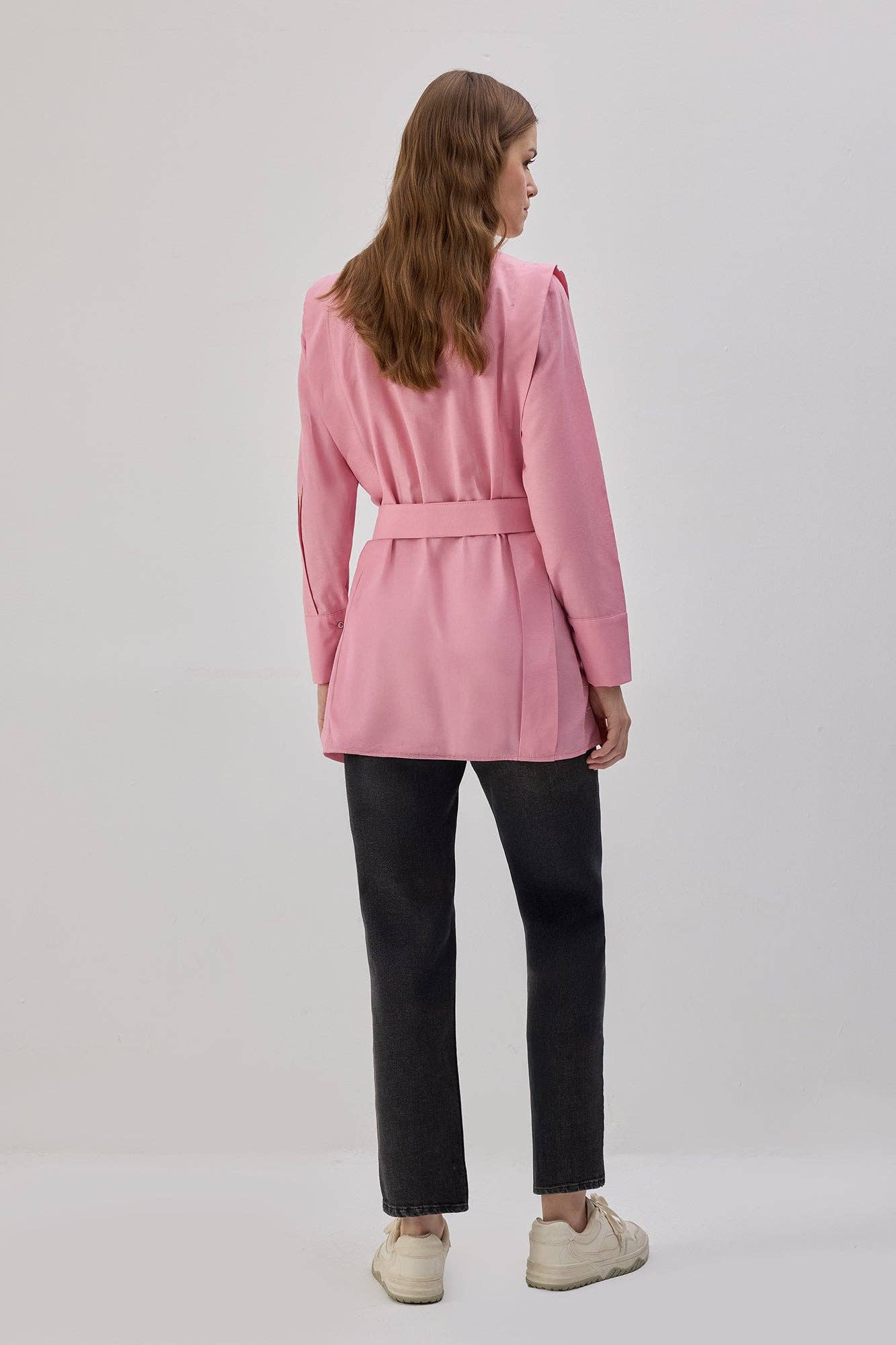 Camicia in popeline rosa con cintura