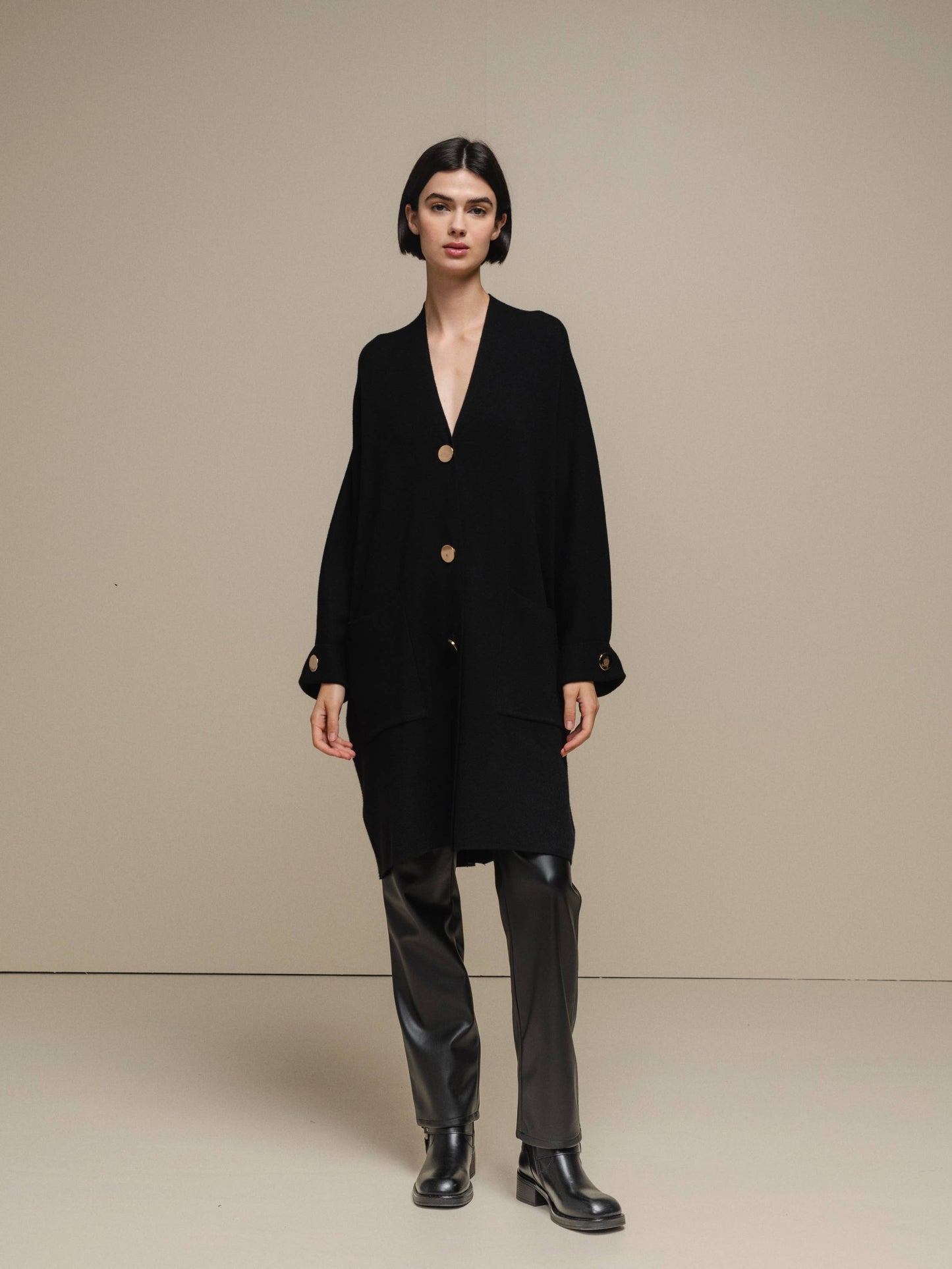 Cardigan cappotto in maglia oversize con bottoni
