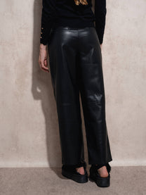 Pantaloni in ecopelle neri a gamba dritta