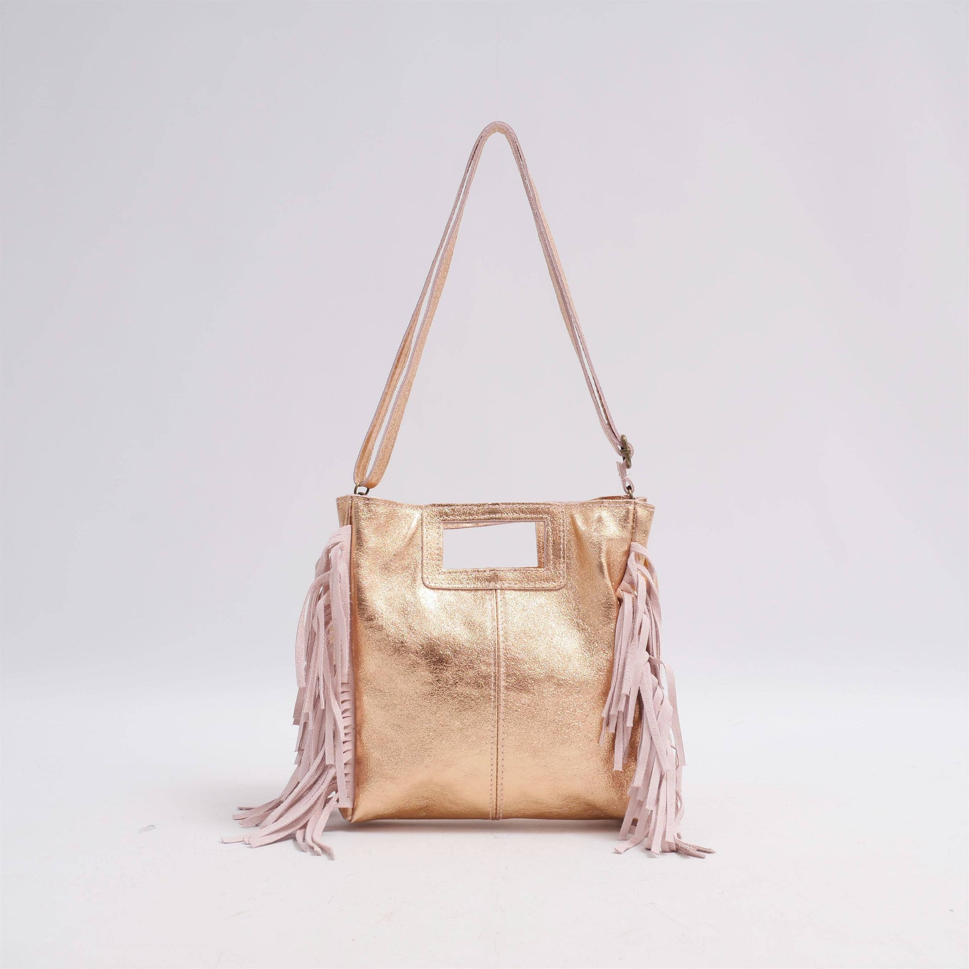 Borsa in pelle iridescente con frange