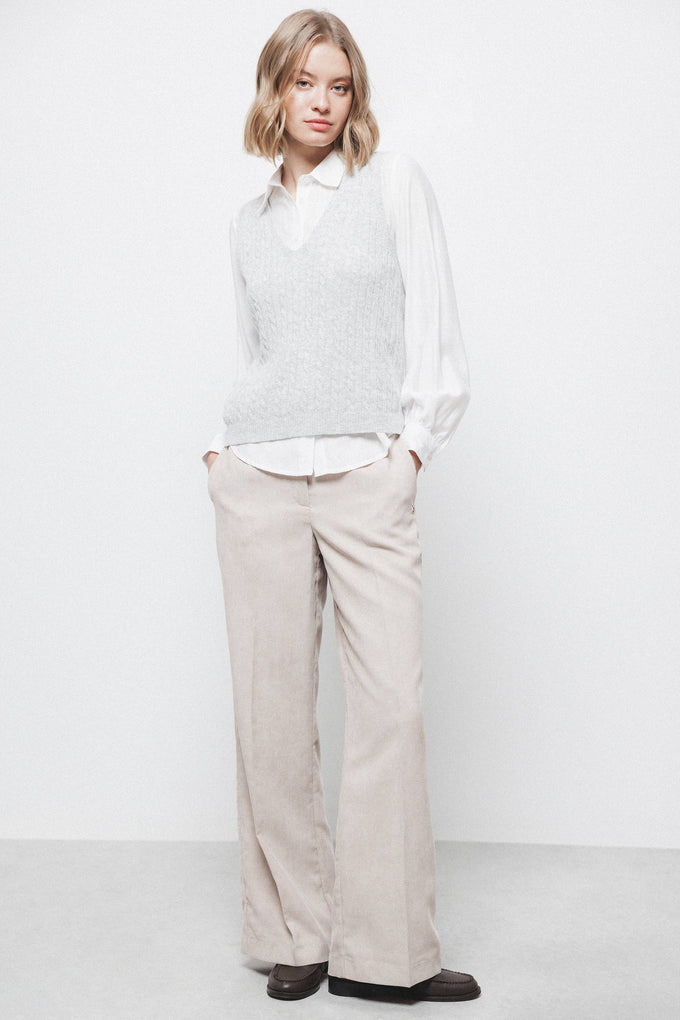 Gilet in Maglia Strutturata con Scollo a V