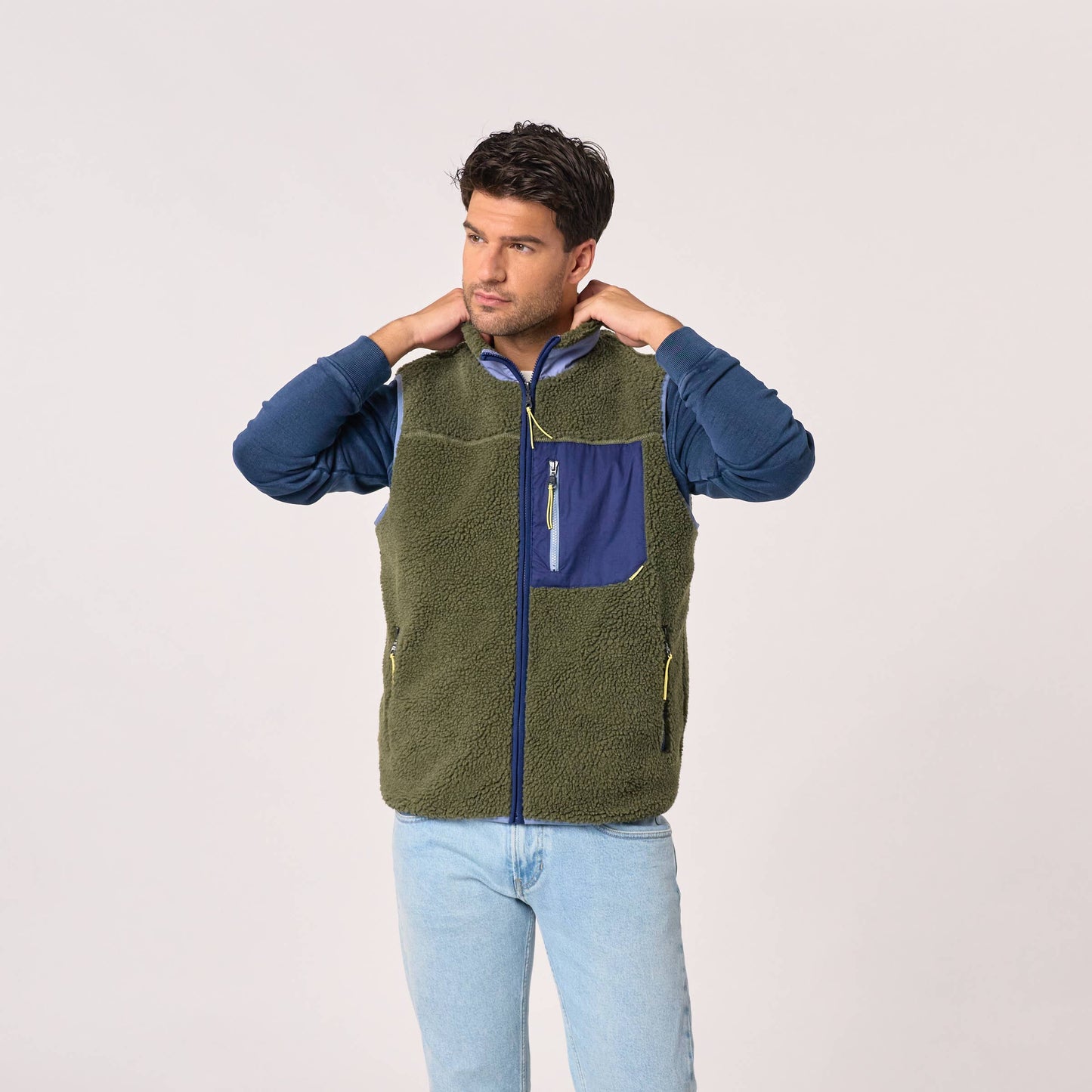 Gilet sherpa unisex con zip kaki chiaro