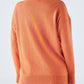 Maglione dolcevita con righe laterali