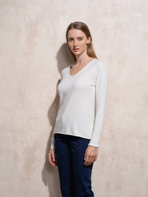 Maglia basic in viscosa con scollo a V