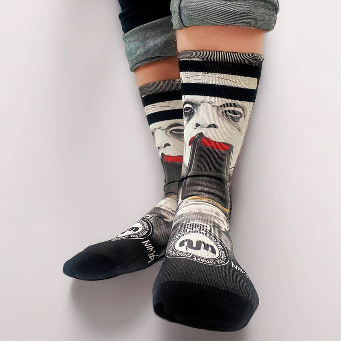 Calzini unisex neri con stampa Frankie vs Dracula