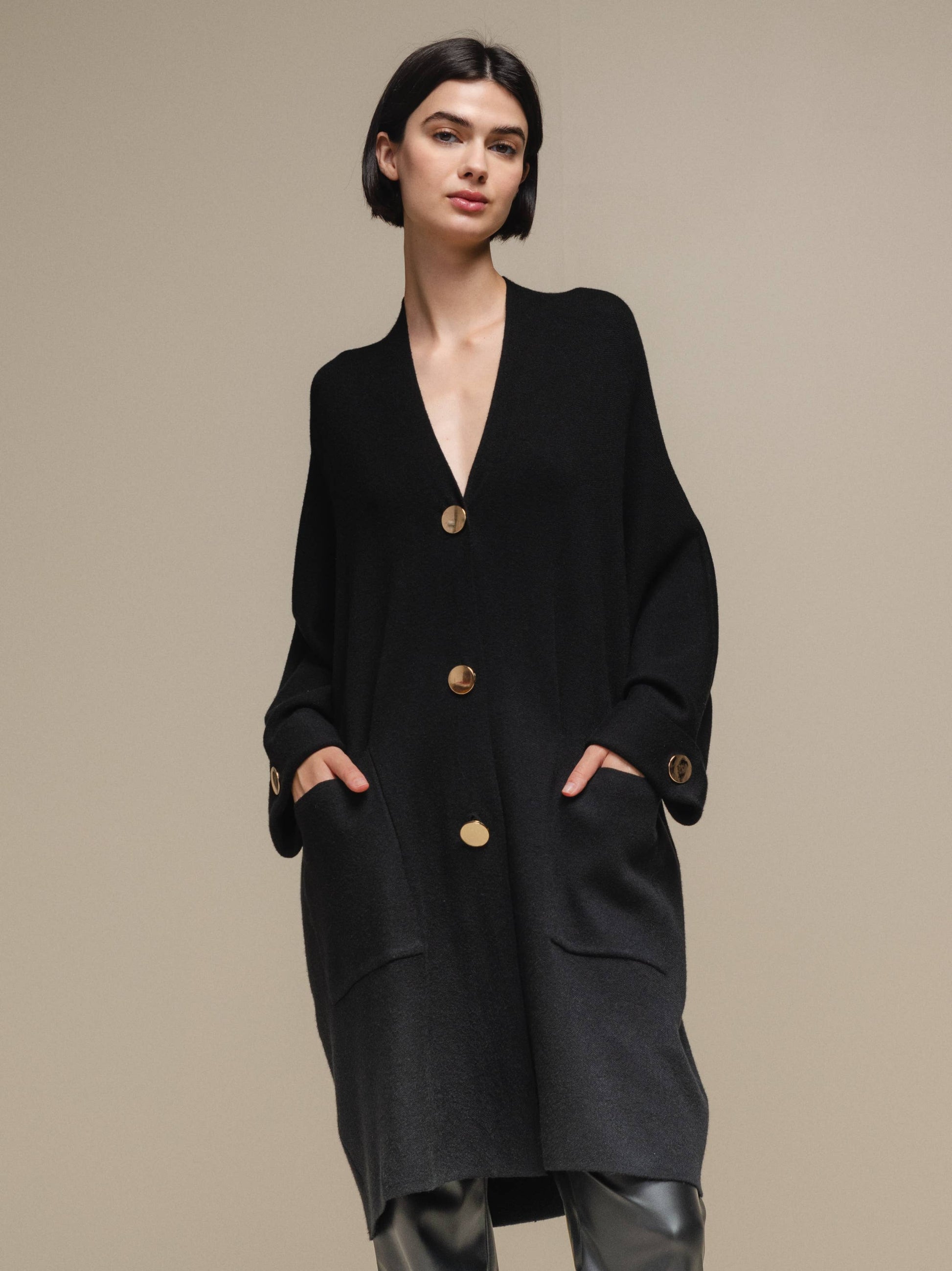 Cardigan cappotto in maglia oversize con bottoni