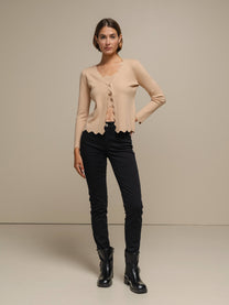 Cardigan donna in maglia con scollo a V e bordo ondulato