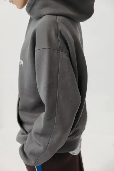 Felpa hoodie nera effetto vissuto oversize