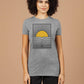 T-shirt donna grigia con stampa onda e sole