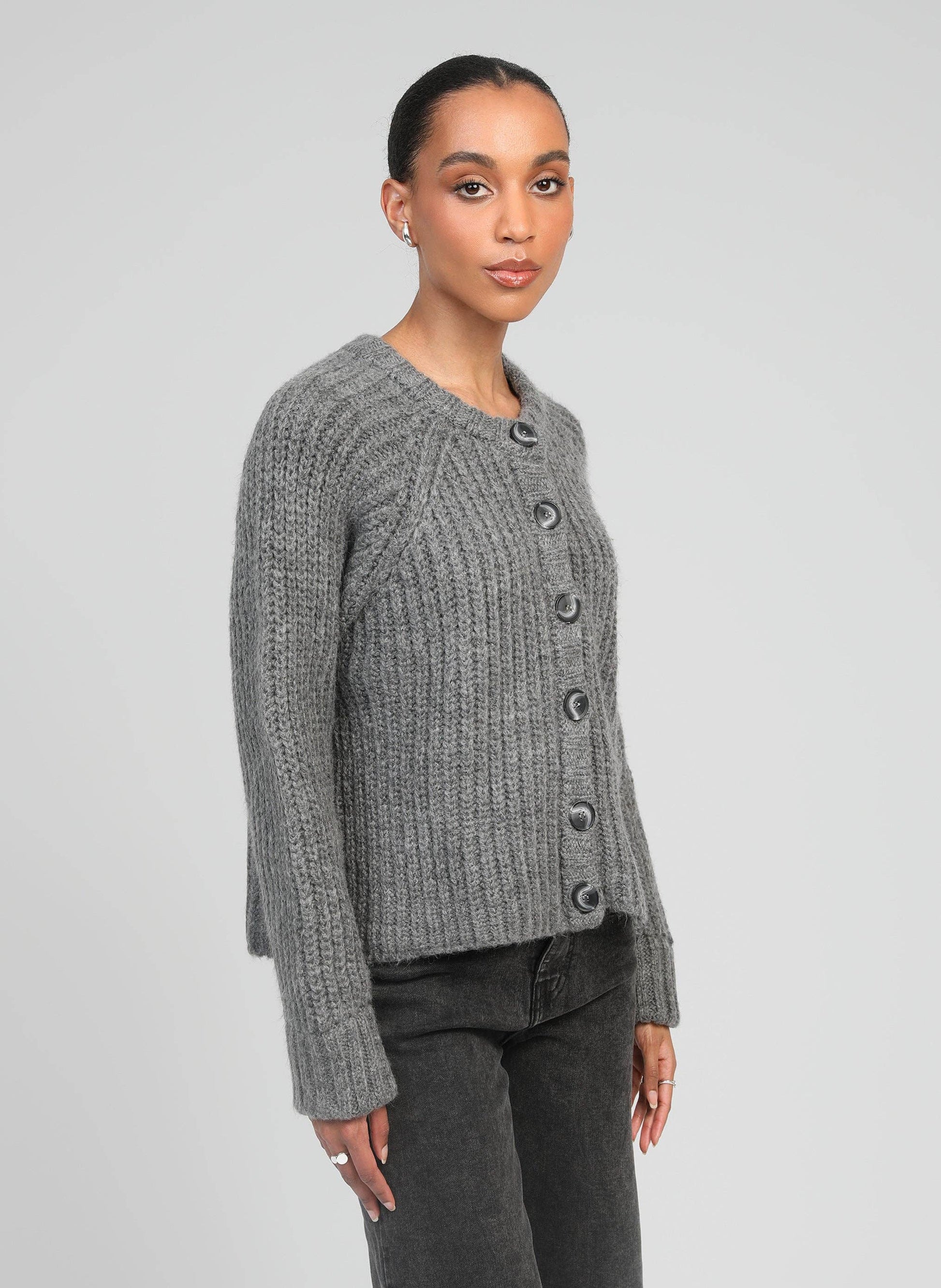 Cardigan in maglia grigia mélange con bottoni