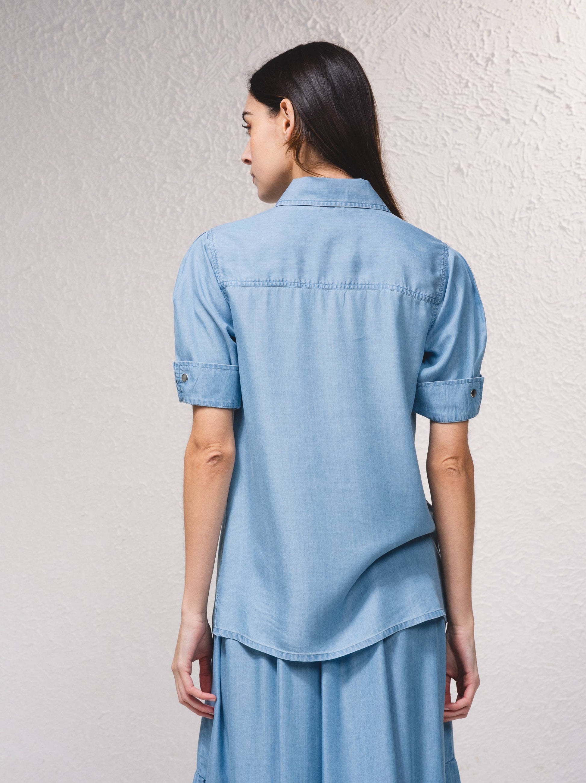 Camicia in denim a manica corta con bottoni