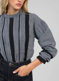 Camicia Saminay a quadri con pizzo e collo alto