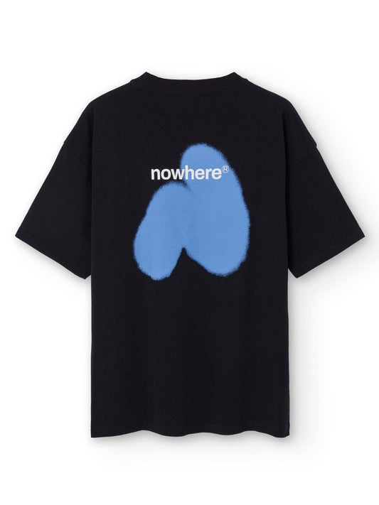 T-shirt oversize nera con stampa spray