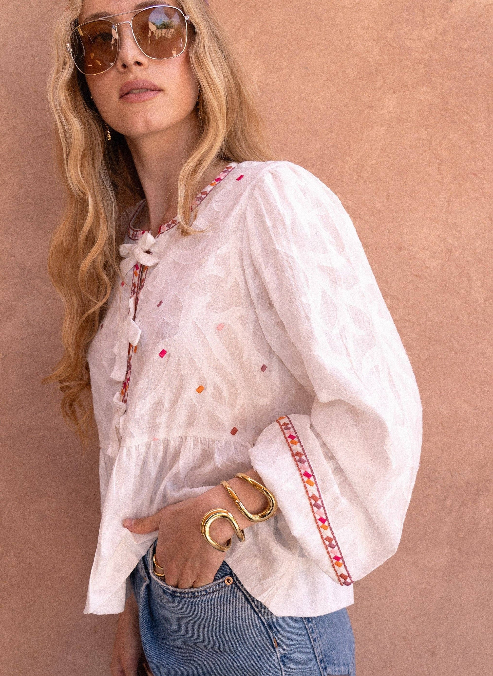 Camicia Servane ecru in voile di cotone con fiocchi