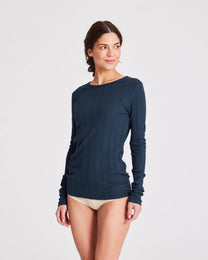 Top Thyra a maniche lunghe in cotone biologico a costine blu denim