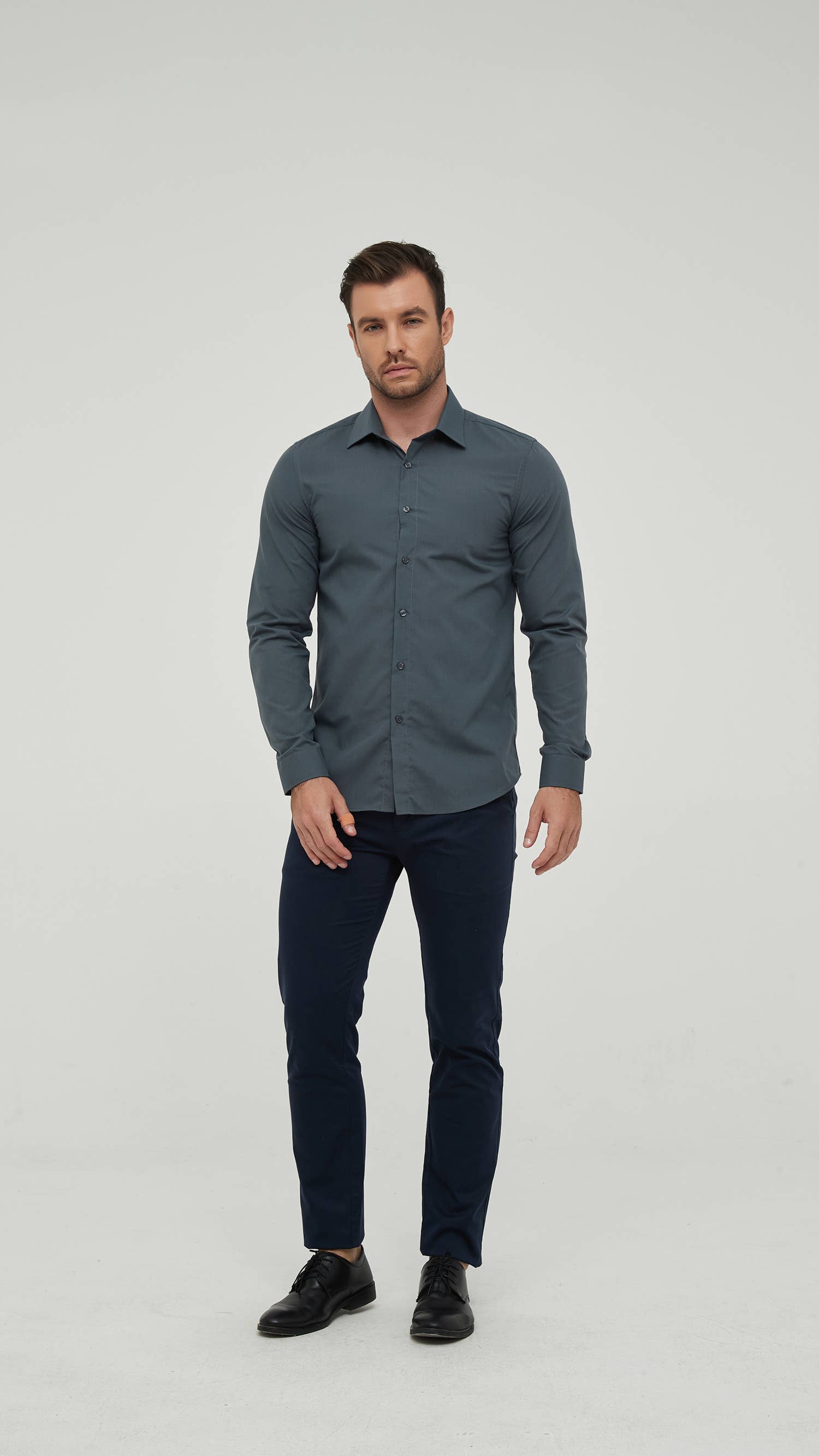 Camicia slim fit grigio antracite da uomo