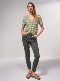 Cardigan a righe in maglia con bottoni dorati