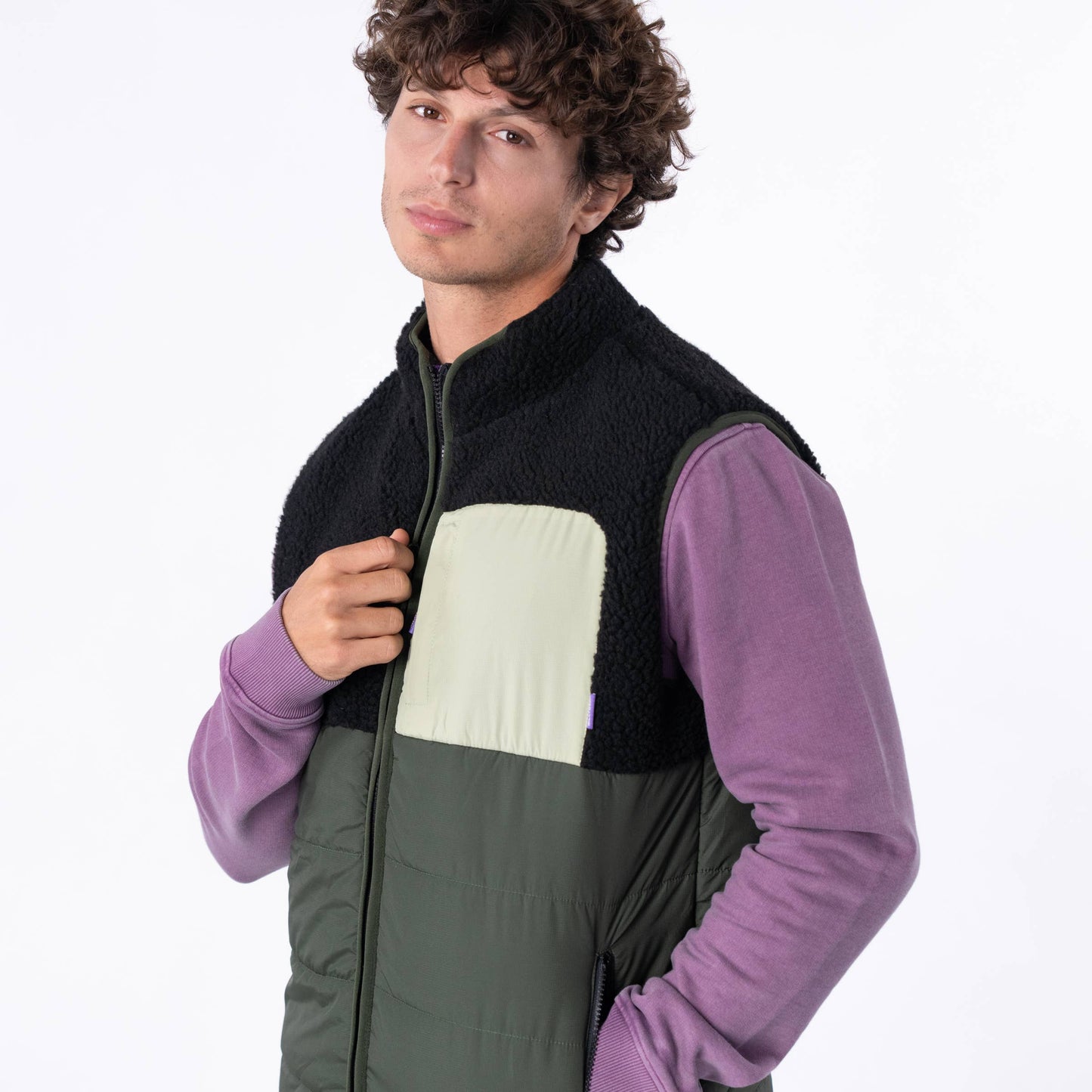 Gilet sherpa bicolore nero e verde senza maniche