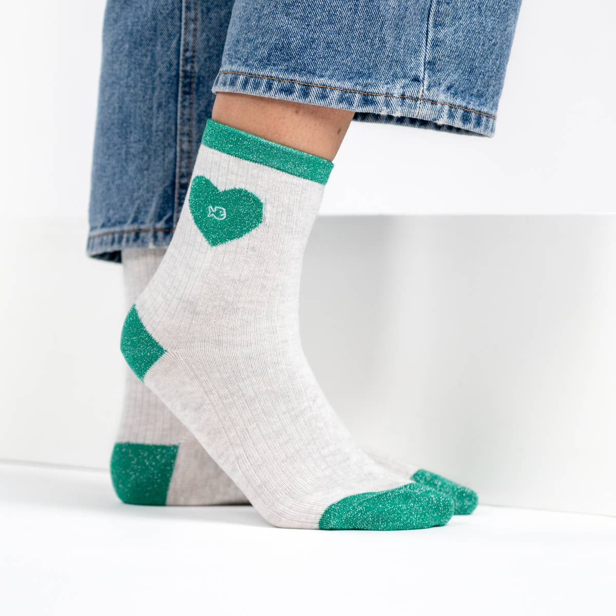 Calzini alla caviglia con cuore scintillante bianco e verde
