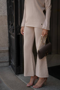 Pantaloni in maglia a zampa