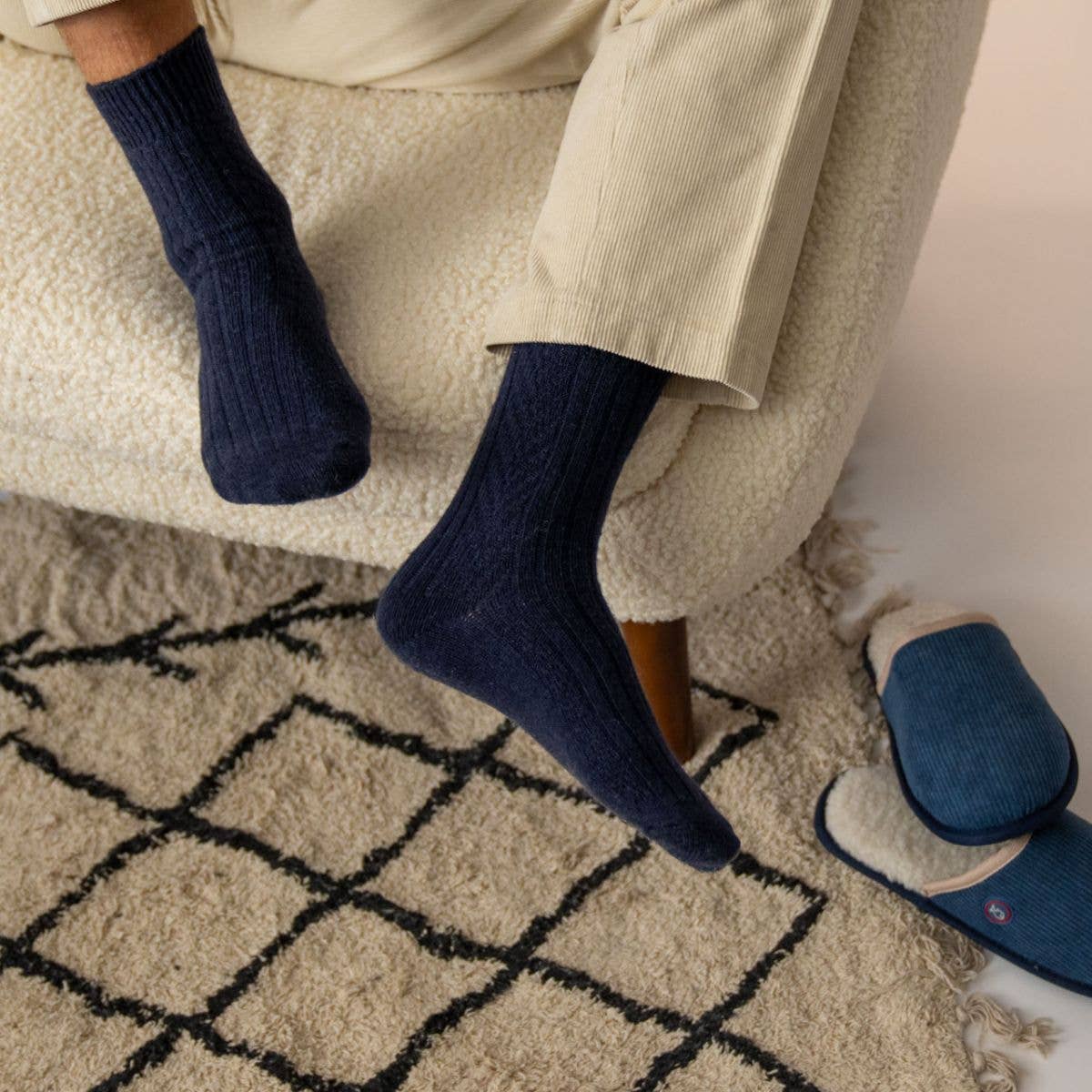 Calze in lana blu navy a metà polpaccio