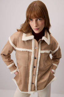 Camicia in suede con dettagli in peluche