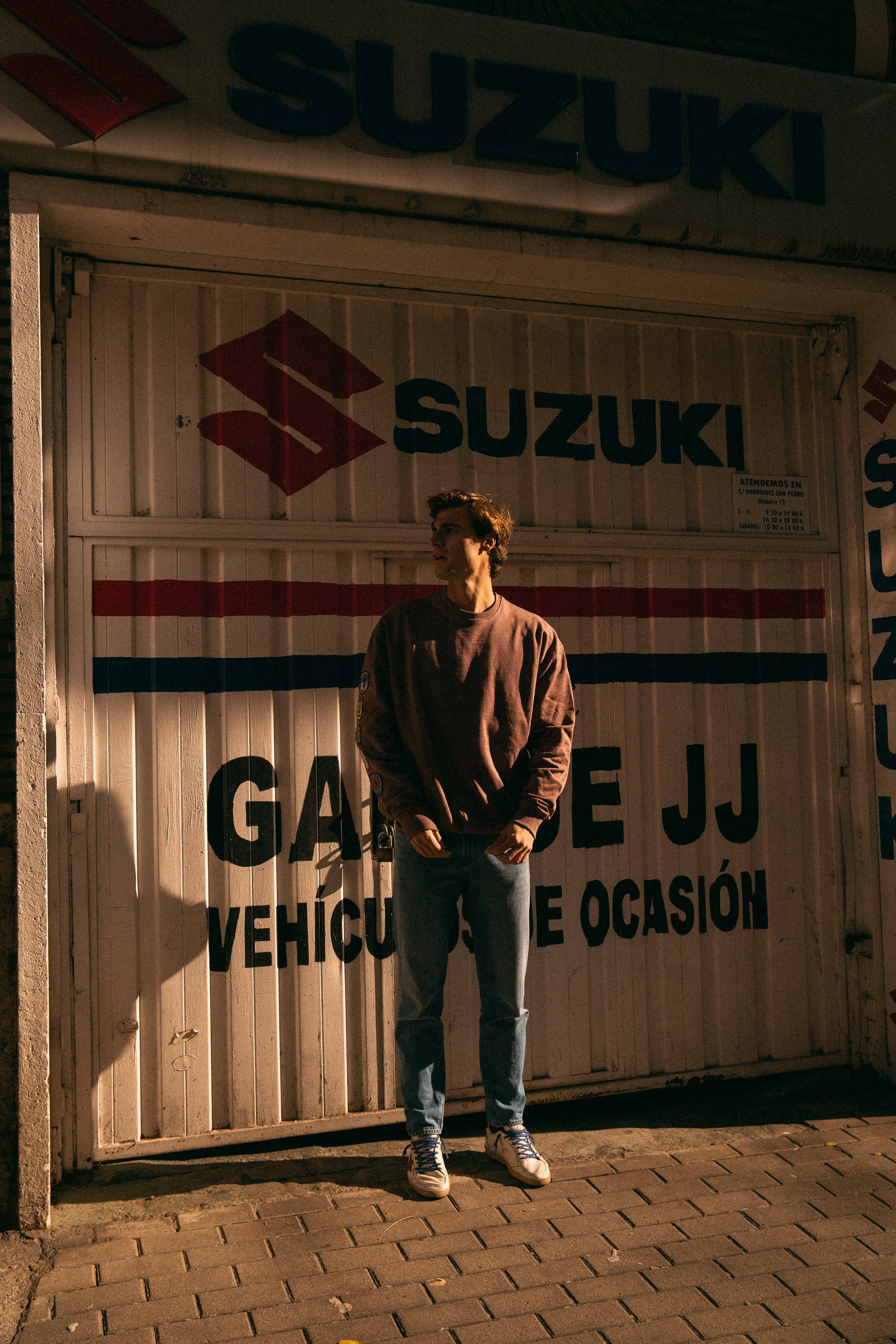 Felpa girocollo oversize con patch