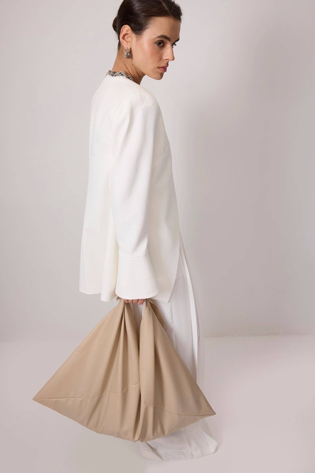 Borsa a spalla oversize in finta pelle beige