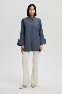 Camicia in popeline misto cotone con polsini ampi
