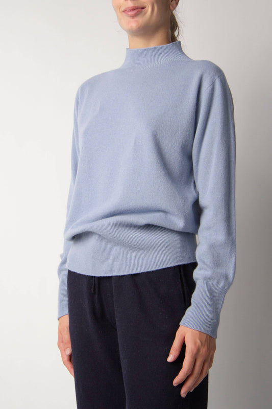 Maglia dolcevita in misto cashmere con lavorazione 3D