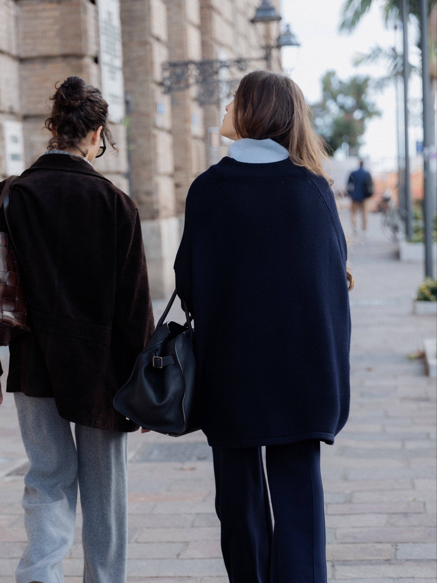 Maglione maxi oversize a collo vulcano in lana merino extrafine
