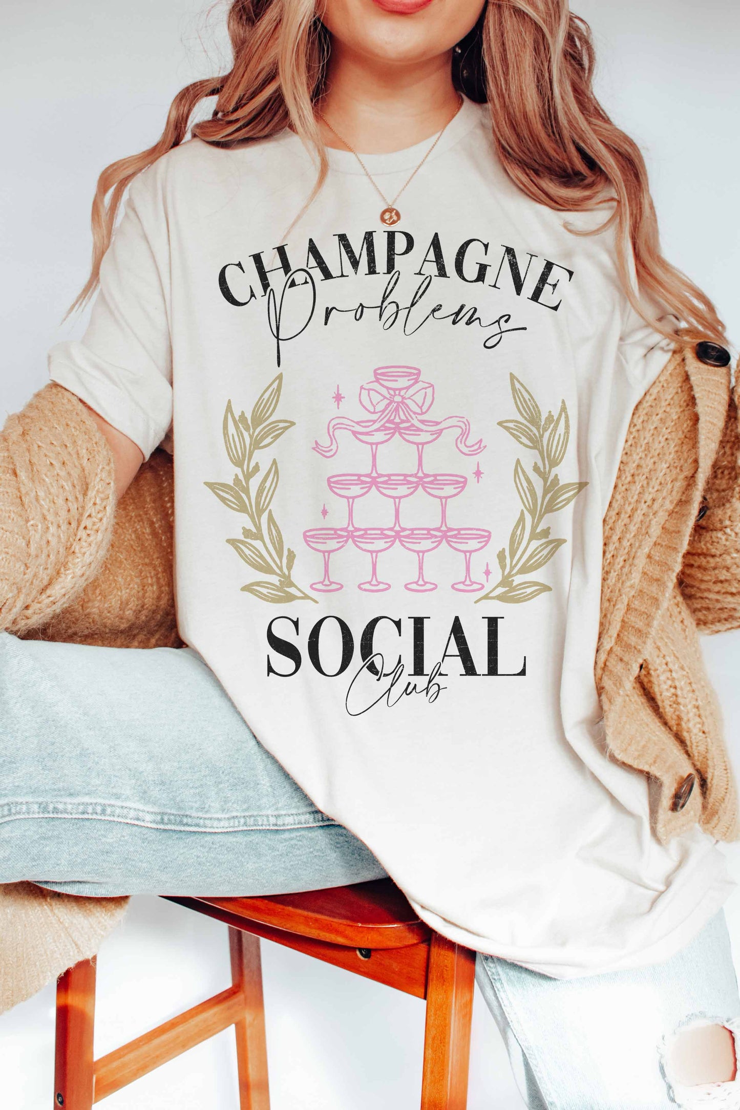 T-shirt grafica Champagne Social Club