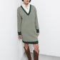 Abito jacquard con scollo a V