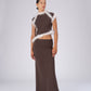Top asimmetrico con piume marrone
