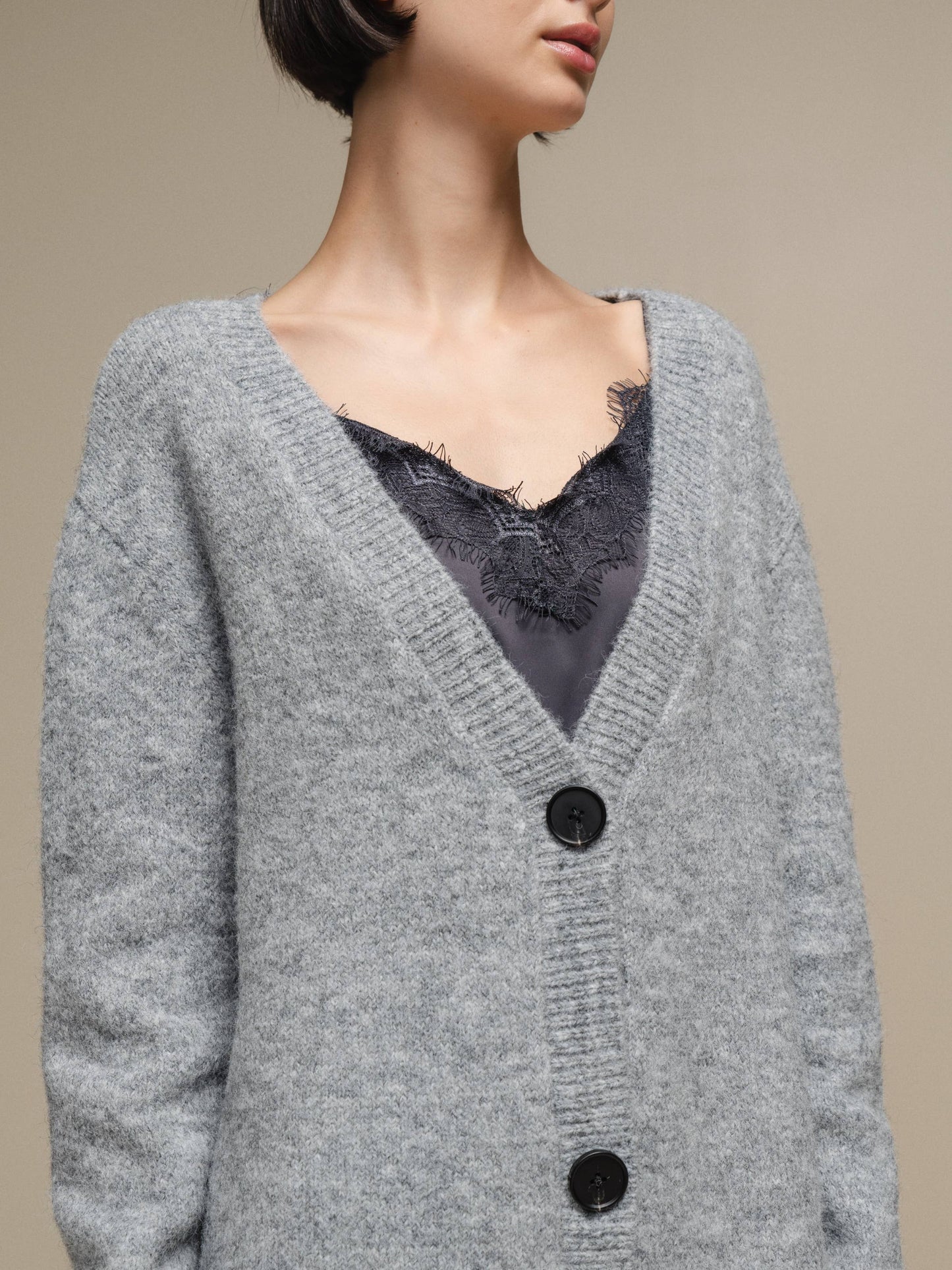 Cardigan in maglia donna con scollo a V