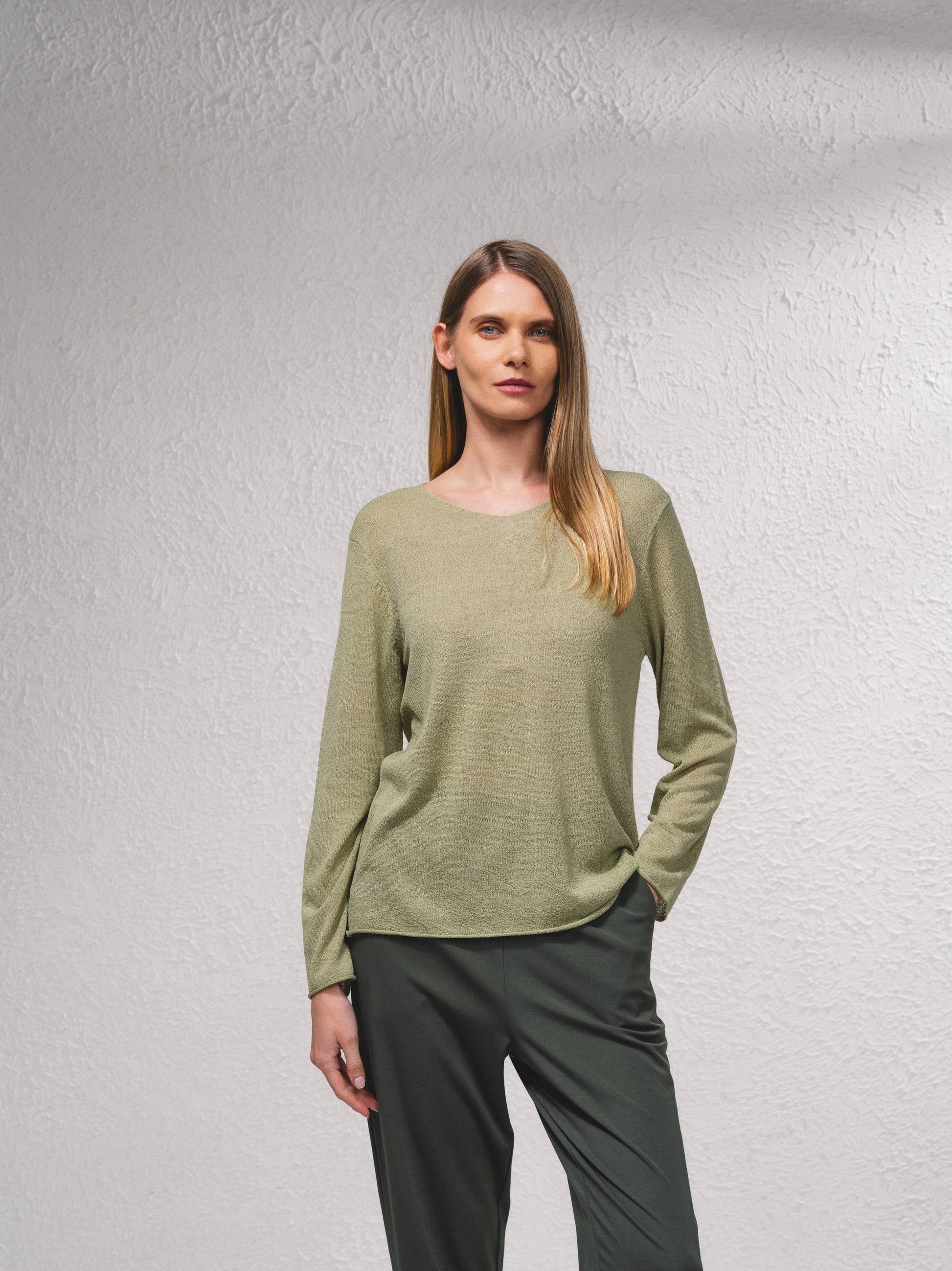 Maglione basic in maglia fine girocollo
