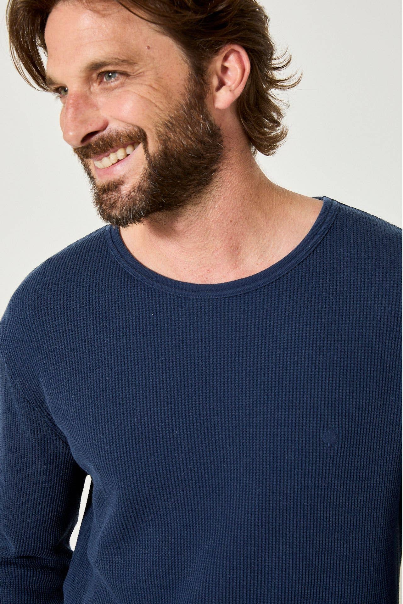 T-shirt Ben in cotone biologico goffrato blu marino