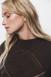 Maglione strutturato in maglia con girocollo